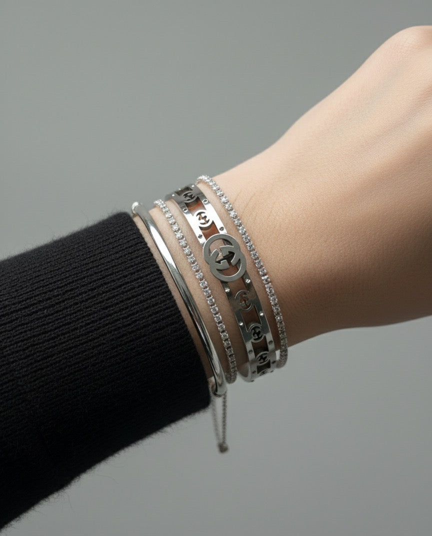 Camellia stainless steel bangle