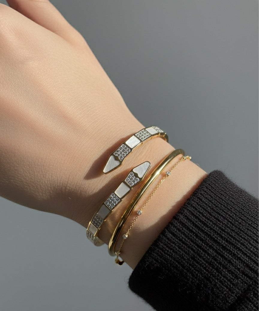 Peony white and gold bangle