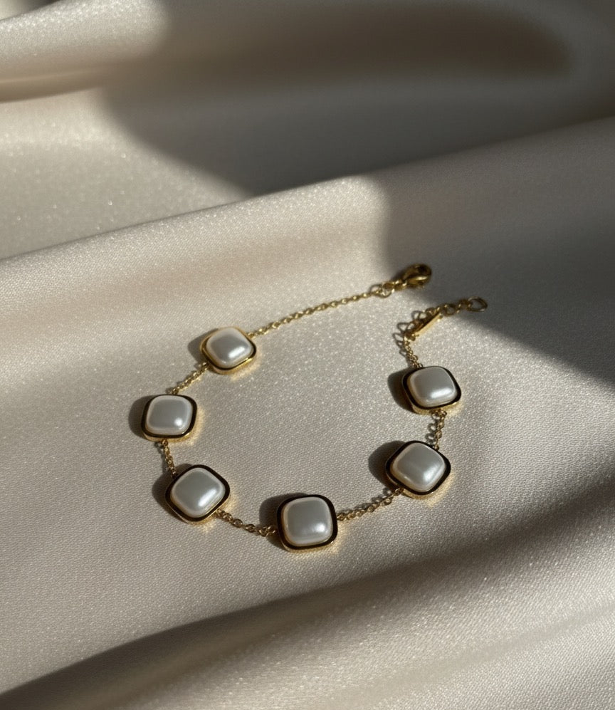 Luxe white stone gold plated bracelet