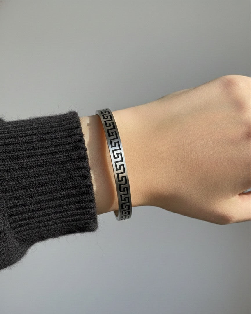 Stainless steel bangle