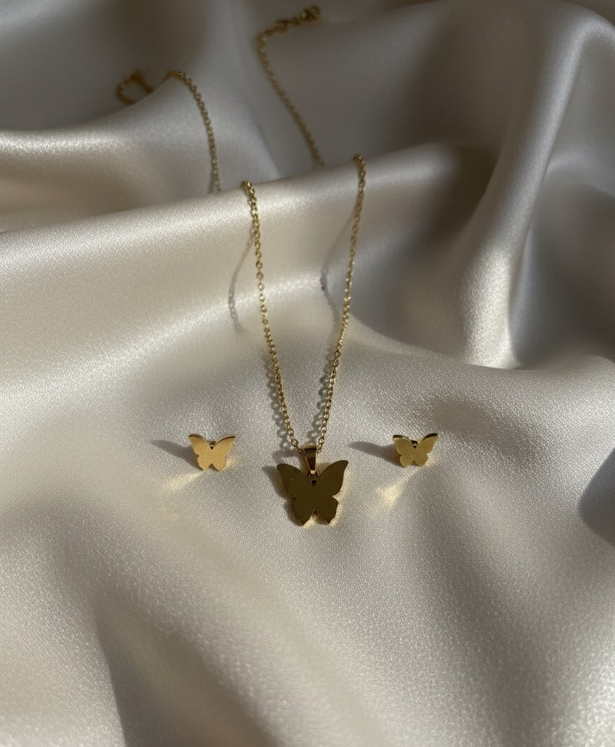 Butterfly pendant with earrings