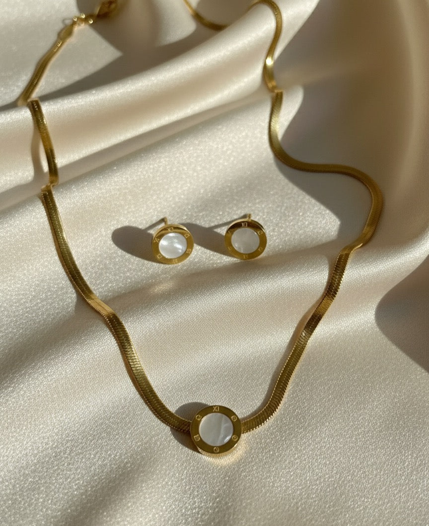 White stone solid chain necklace with earrings